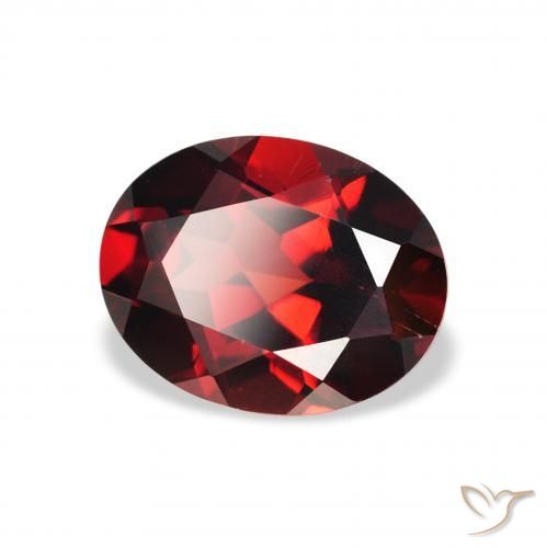 Granada Almandina Vermelho Sangue Profundo Natural 2.31ct, oval, VS