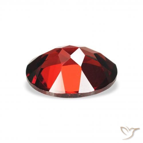 Granada Almandina Vermelho escuro Natural 2.12ct, oval, VVS-VS