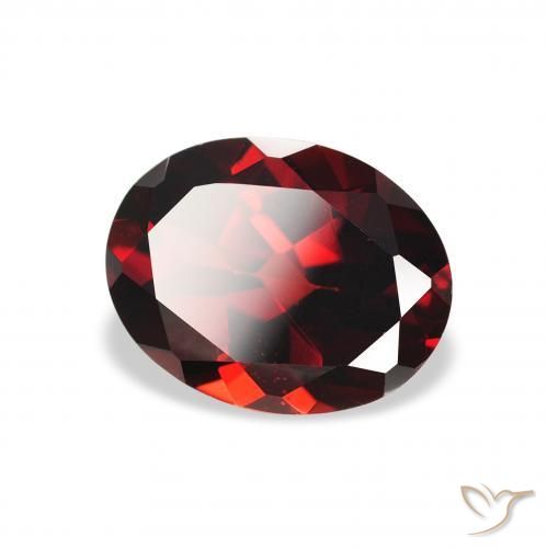 Granada Almandina Vermelho escuro Natural 2.19ct, oval, VVS-VS