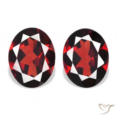 3.81ctw Natural Vermelho Sangue Profundo Granada Almandina, oval, VVS-VS