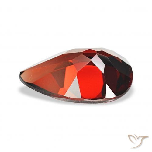 Granada Almandina Vermelho escuro Natural 3.27ct, Formato de pêra, VS