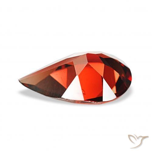 Granada Almandina Vermelho escuro Natural 2.80ct, Formato de pêra, VS