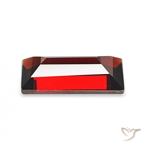 Granada Almandina Vermelho escuro Natural 1.82ct, baguete, VVS-VS
