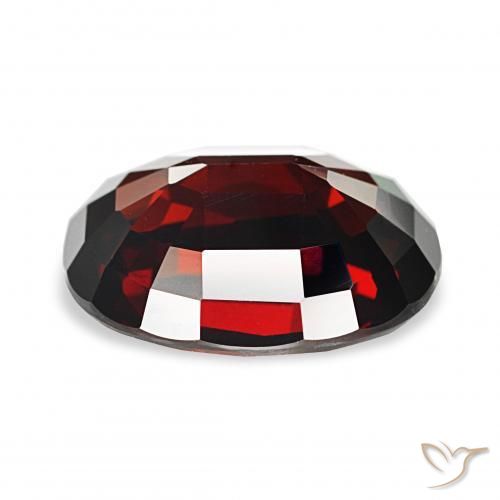 Granada Almandina Vermelho escuro Natural 5.55ct, oval, VVS-VS