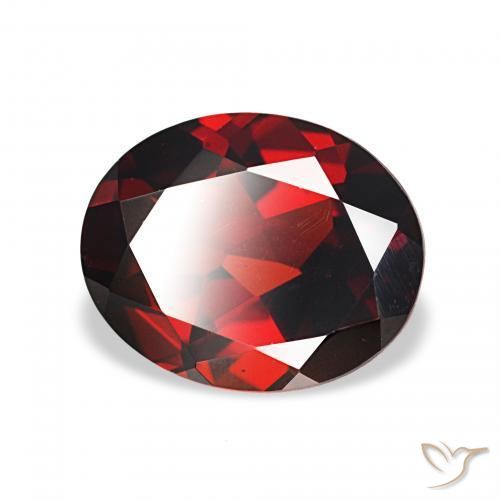 Granada Almandina Vermelho Sangue Profundo Natural 2.66ct, oval, VVS