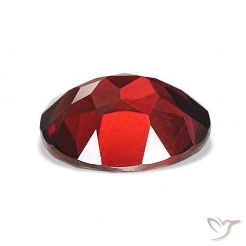 Granada Almandina Vermelho escuro Natural 4.42ct, oval, VVS