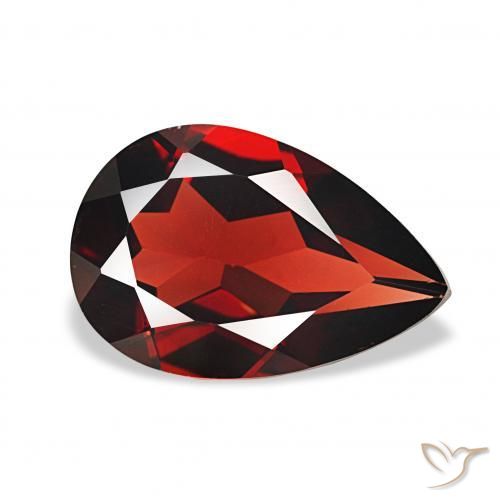 Granada Almandina Vermelho Sangue Profundo Natural 3.20ct, Formato de pêra, VVS-VS