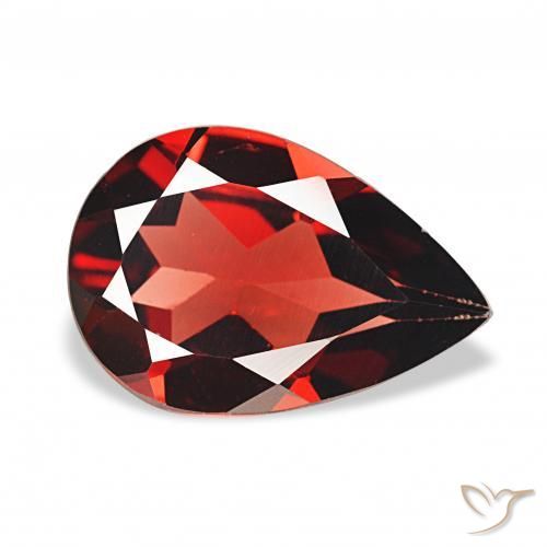 Granada Almandina Vermelho Sangue Profundo Natural 2.93ct, Formato de pêra, VVS-VS