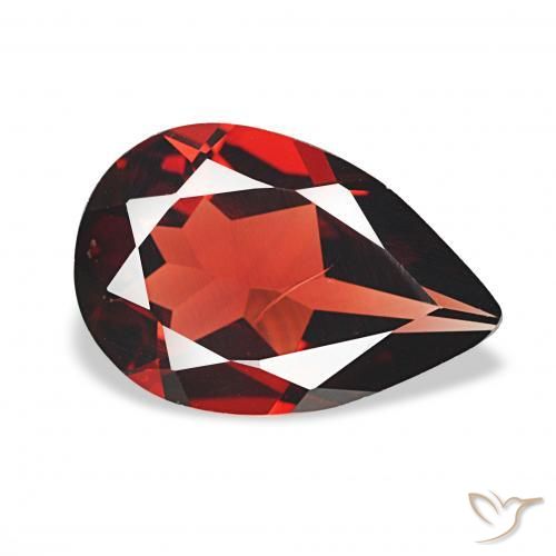 Granada Almandina Vermelho Sangue Profundo Natural 2.62ct, Formato de pêra, VS