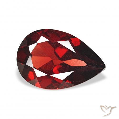 Granada Almandina Vermelho Sangue Profundo Natural 3.25ct, Formato de pêra, VS