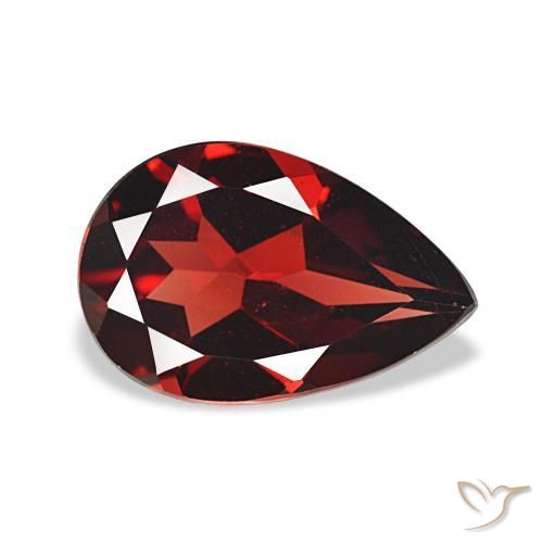 Granada Almandina Vermelho escuro Natural 3.22ct, Formato de pêra, VS
