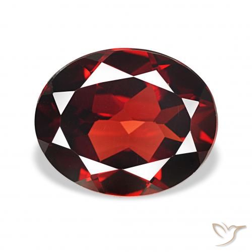 Granada Almandina Vermelho escuro Natural 4.18ct, oval, VVS