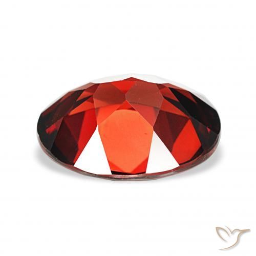 Granada Almandina Vermelho escuro Natural 4.18ct, oval, VVS