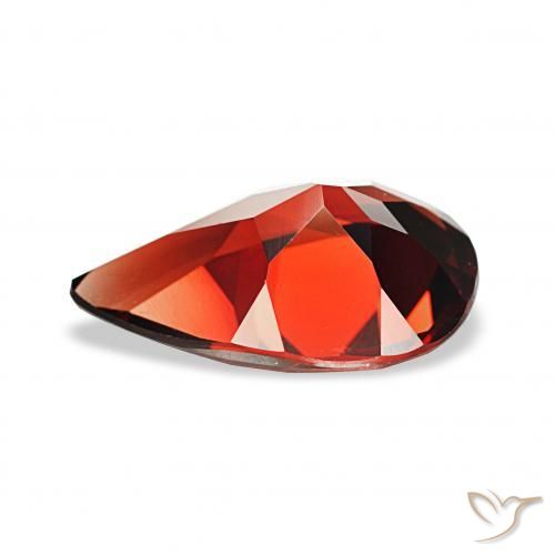 Granada Almandina Vermelho Sangue Profundo Natural 2.97ct, Formato de pêra, VVS