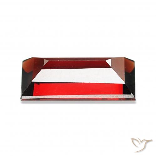 Granada Almandina Vermelho escuro Natural 1.82ct, baguete, VVS