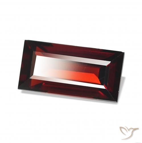 Granada Almandina Vermelho escuro Natural 1.97ct, baguete, VVS