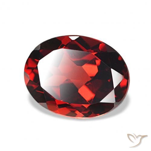Granada Almandina Vermelho Sangue Profundo Natural 2.20ct, oval, VVS