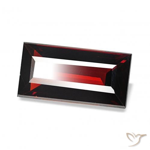 Granada Almandina Vermelho escuro Natural 1.61ct, baguete, VVS