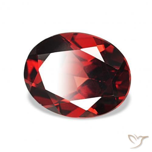 Granada Almandina Vermelho Sangue Profundo Natural 2.14ct, oval, VVS
