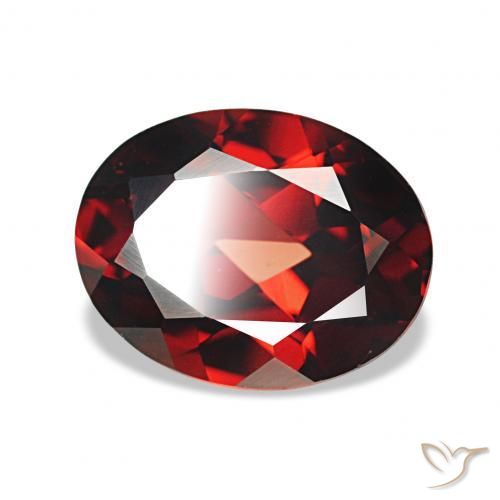 Granada Almandina Vermelho Sangue Profundo Natural 2.10ct, oval, VVS