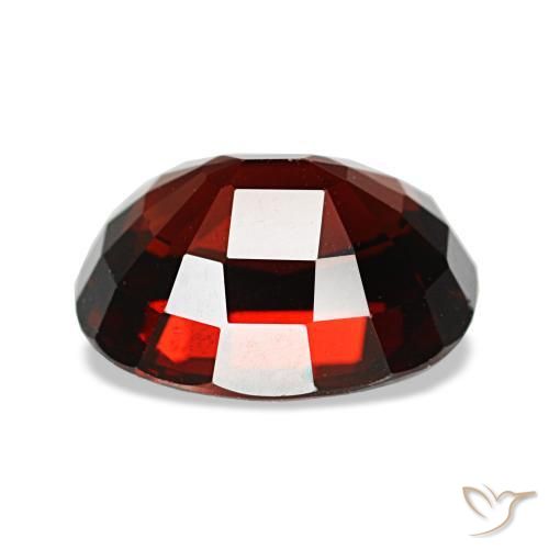 Granada almandina vermelho natural 3,27ct, corte oval, VVS-VS