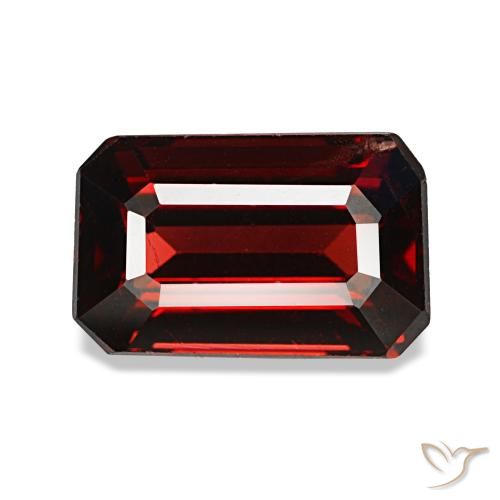 Granada almandina vermelho natural 2,48ct, corte esmeralda, VS