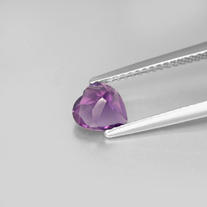 Ametista violeta natural 0,72ct, formato de coração, VS