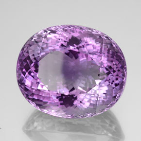 Ametista violeta natural 124,50ct, corte oval, VVS-VS