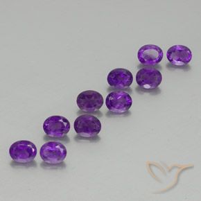 Pedras preciosas de Ametista Violeta Vívido natural de 3.83 ct, oval, VS