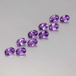 Pedras preciosas de Ametista Violeta arroxeado médio-escuro natural de 3.96 ct, Corte Oval, VVS-VS