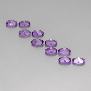 Pedras preciosas de Ametista Violeta arroxeado médio-escuro natural de 3.96 ct, Corte Oval, VVS-VS