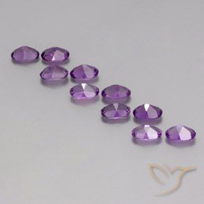 Pedras preciosas de Ametista Violeta médio-escuro natural de 4.11 ct, oval, VVS-VS