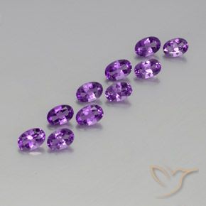 Pedras preciosas de Ametista Violeta arroxeado médio-escuro natural de 4.08 ct, Corte Oval, VVS-VS
