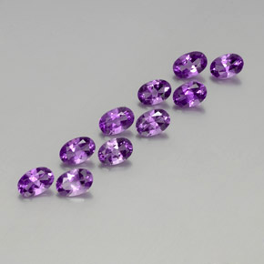 Pedras preciosas de Ametista Violeta arroxeado médio-escuro natural de 4.14 ct, Corte Oval, VVS-VS