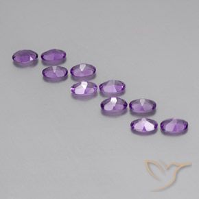 Pedras preciosas de Ametista Violeta arroxeado médio-escuro natural de 4.34 ct, oval, VVS-VS