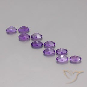 Pedras preciosas de Ametista Violeta arroxeado médio-escuro natural de 4.12 ct, oval, VVS-VS