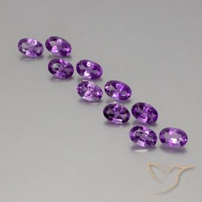3.92ctw Natural Violeta arroxeado médio-escuro Ametista, oval, VVS-VS