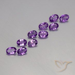 Pedras preciosas de Ametista Violeta arroxeado médio-escuro natural de 3.84 ct, oval, VVS-VS