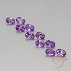 Pedras preciosas de Ametista Violeta arroxeado médio-escuro natural de 3.96 ct, Corte Oval, VVS-VS