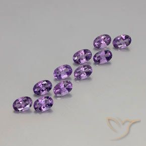 Pedras preciosas de ametista violeta arroxeado médio-escuro natural de 3,90 ct, corte oval, VVS-VS
