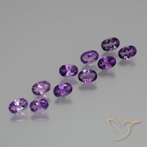 Pedras preciosas de Ametista Violeta médio natural de 3.97 ct, oval, VS
