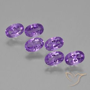 Pedras preciosas de Ametista Violeta Vívido natural de 2.37 ct, oval, VS