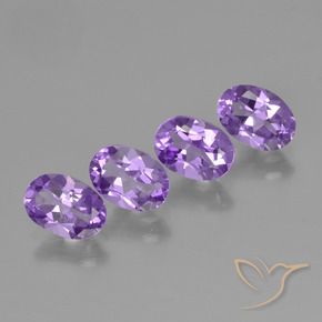 Pedras preciosas de Ametista Violeta Vívido natural de 2.80 ct, oval, VS