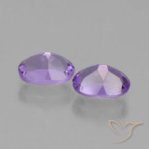 Pedras preciosas de Ametista Violeta Médio-claro natural de 1.53 ct, oval, VVS-VS