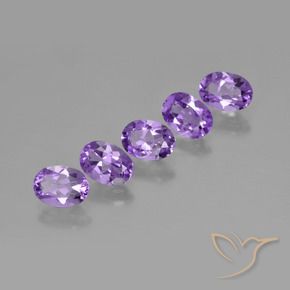 Pedras preciosas de Ametista Violeta Médio-claro natural de 3.36 ct, oval, VS