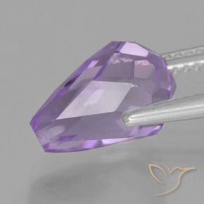Ametista Íris Rosa Violeta Natural 3.76ct, Briolette, VS