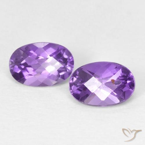 Pedras preciosas de Ametista Violeta Profundo natural de 0.92 ct, oval, VVS