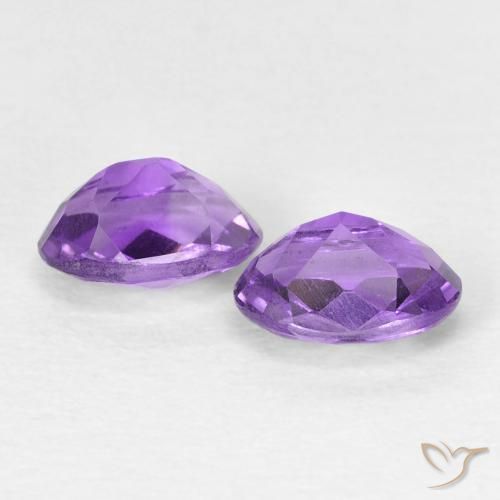 Pedras preciosas de Ametista Violeta Profundo natural de 0.92 ct, oval, VVS