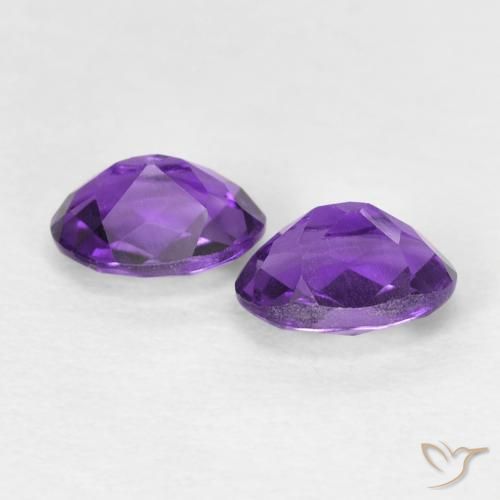 Pedras preciosas de Ametista Violeta Vívido natural de 0.84 ct, oval, VS