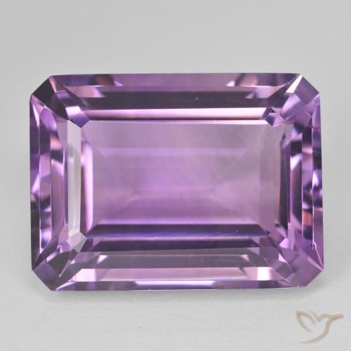 22.46ct Natural Medium Light Purplish-Violet Ametista, Corte Esmeralda, VVS
